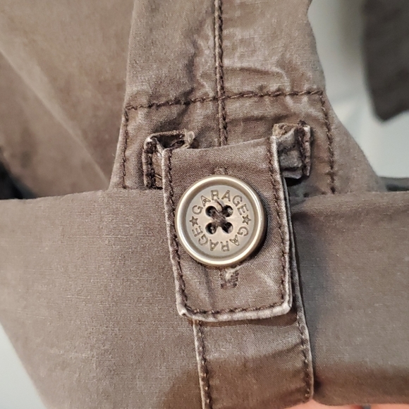 Capris - Picture 8 of 8